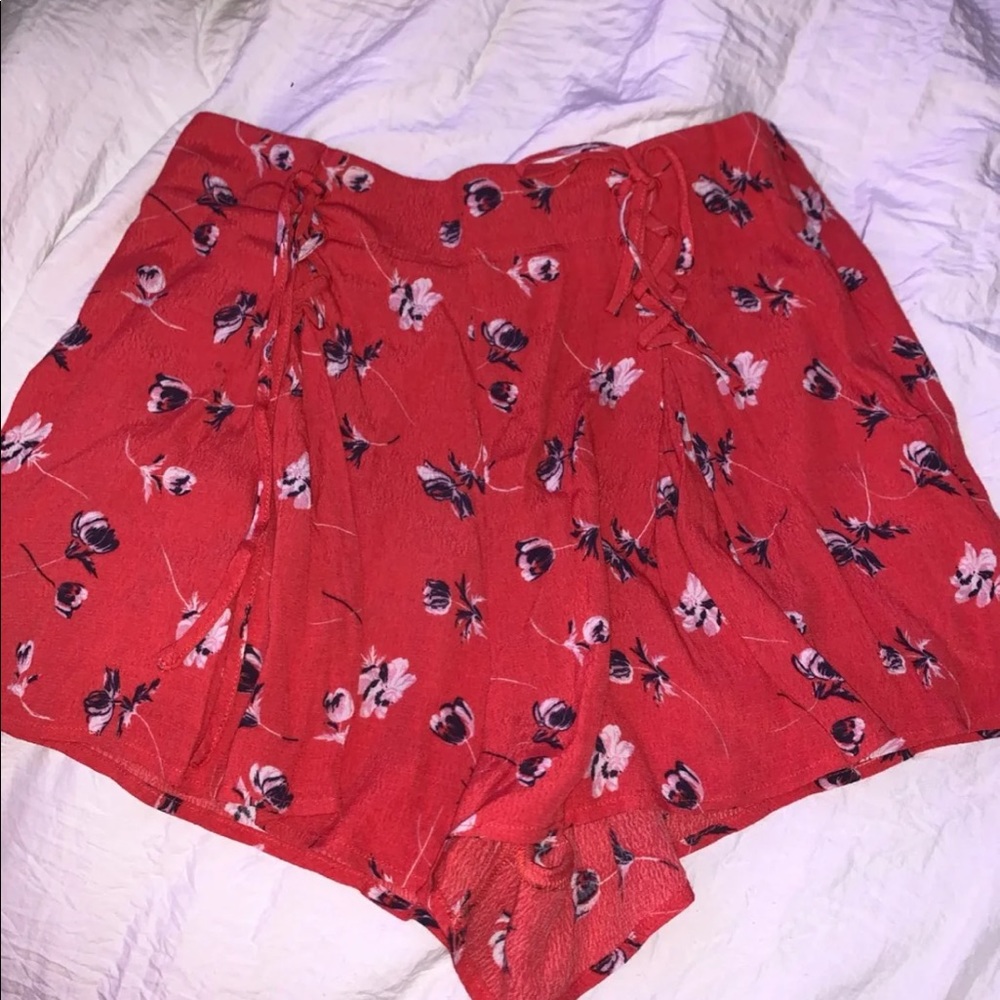 urban outfitters loose shorts